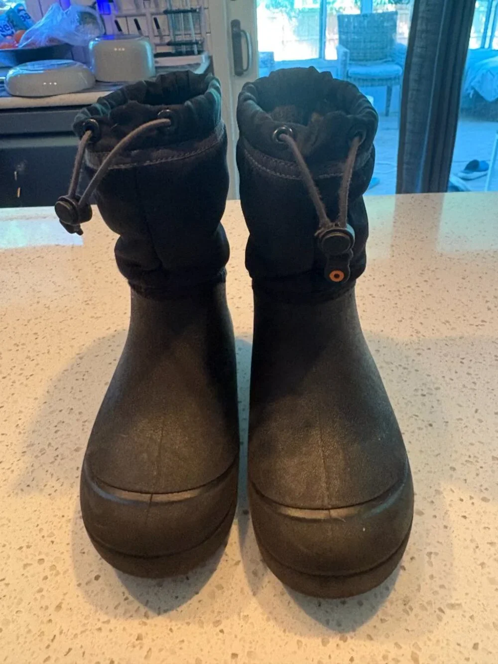 Youth winter boots
